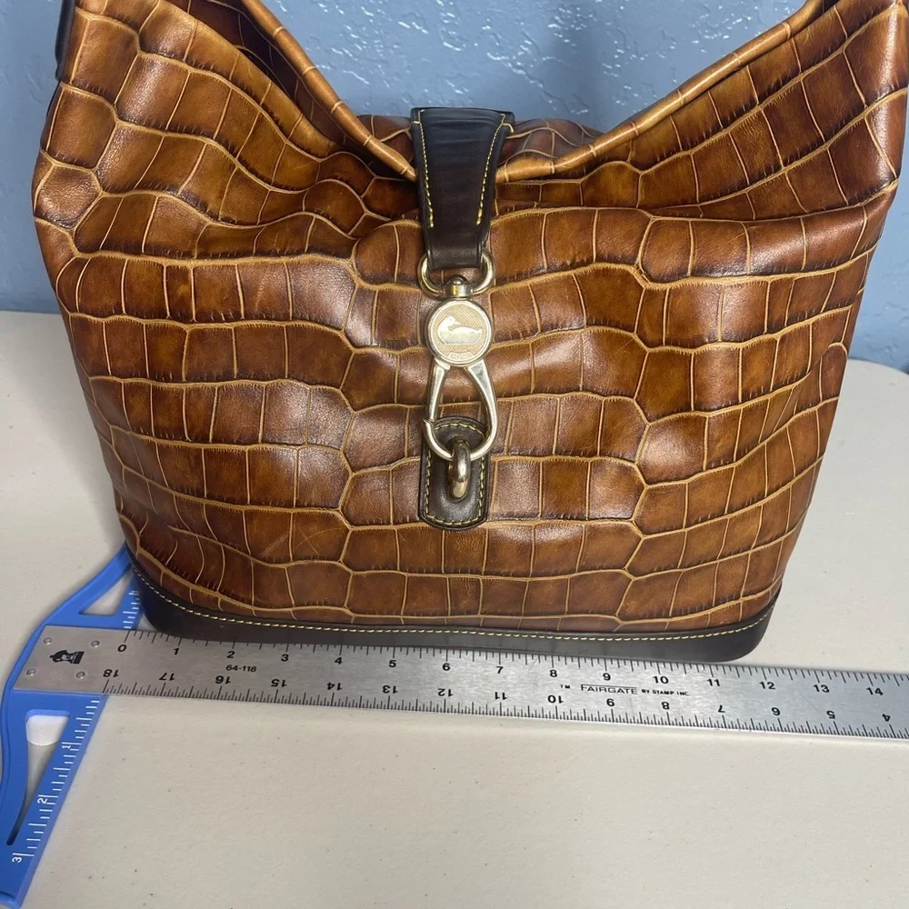 Dooney & Bourke Croco Embossed Logo Lock Sac Hobo leather Bag sn# J3362320
